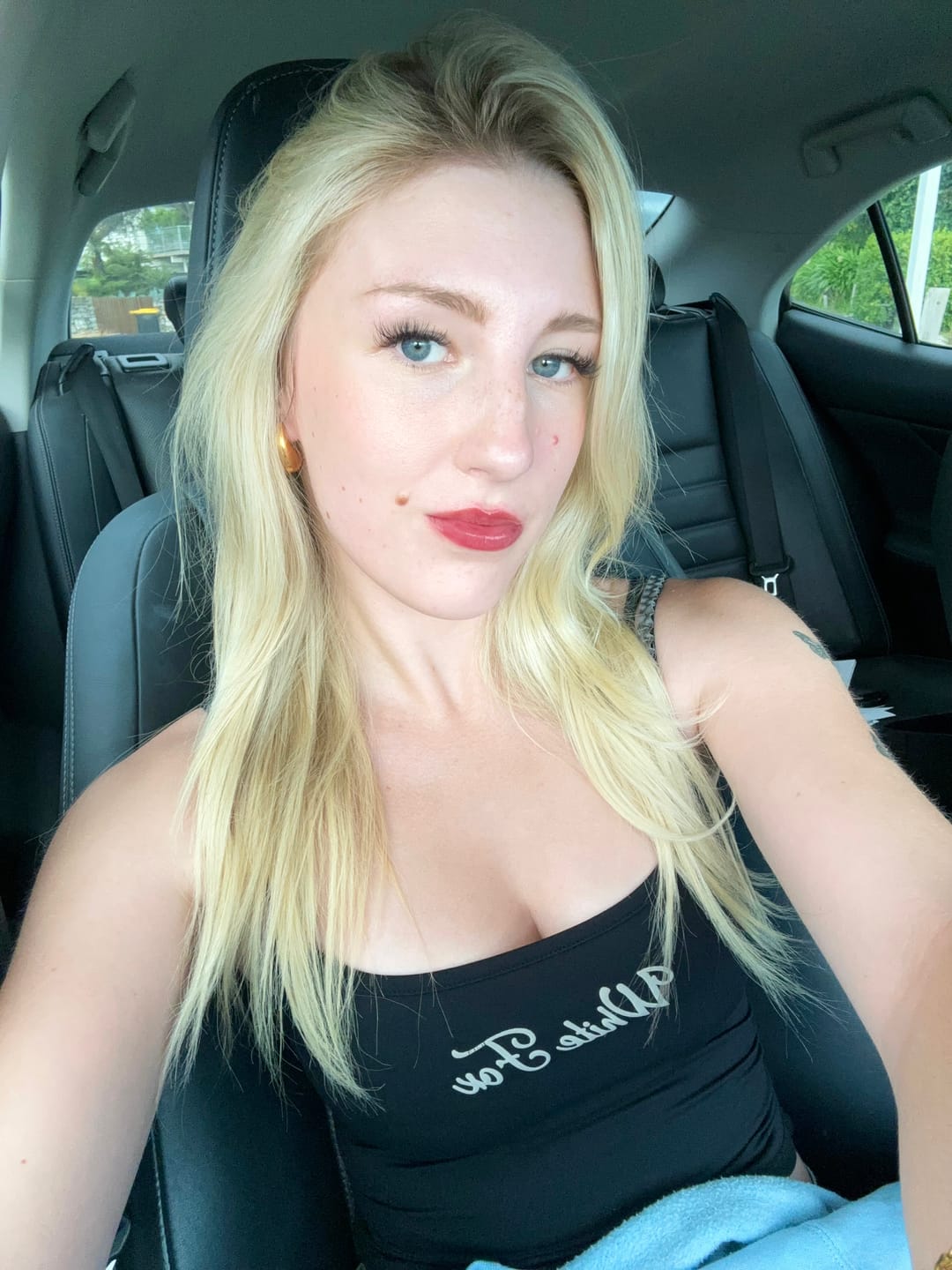 Customer photo review of Long Lasting Lip Plumper